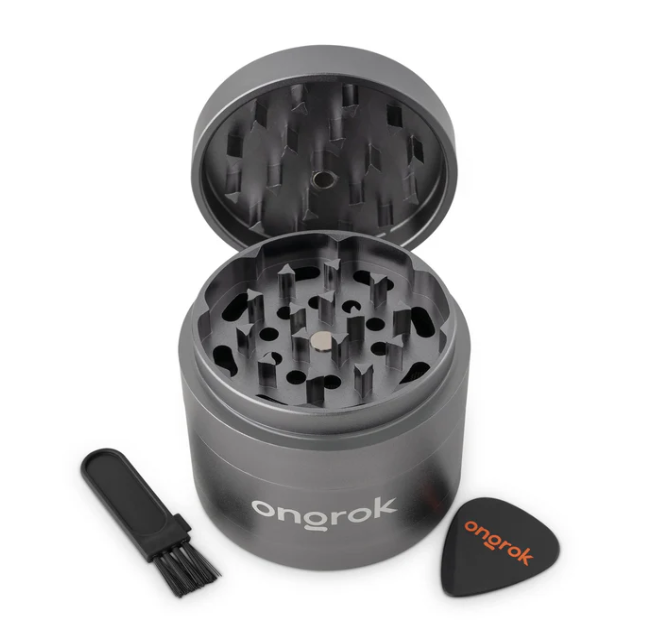 4 Piece Triangular Teeth EZ Grinder  Gunmetal