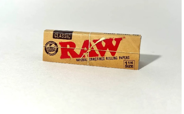 Raw Classic 1 1/4 Rolling Papers